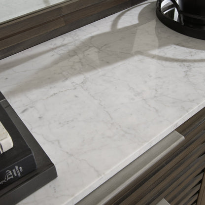 Lit à panneaux Arkenton King avec commode et coffre à miroir