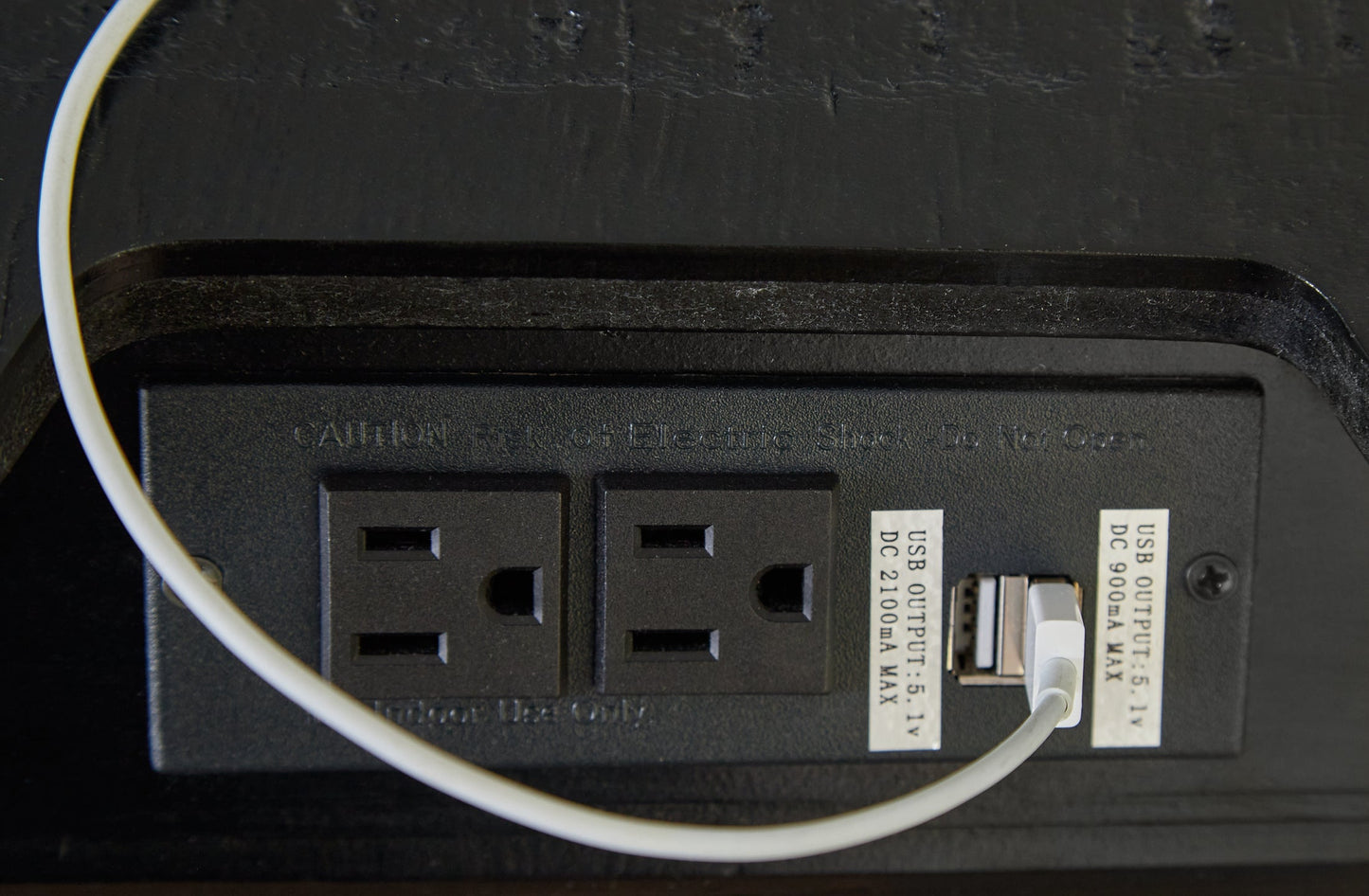 Lit queen-size Londer avec commode, coffre et table de chevet à miroir