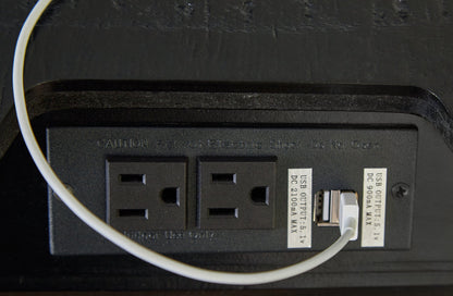 Lit queen-size Londer avec commode, coffre et table de chevet à miroir