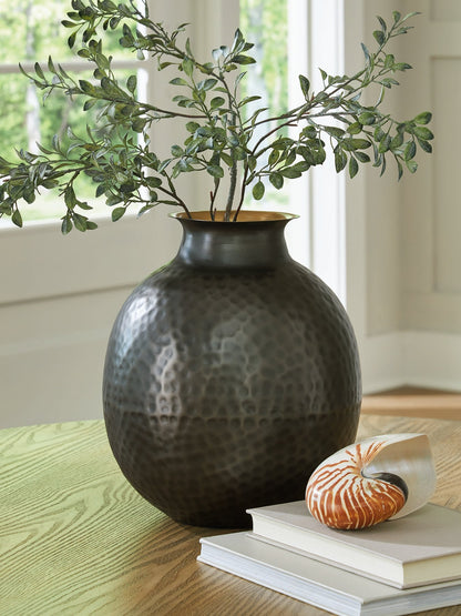 Vase en bois